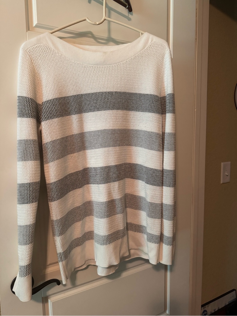 Market & Spruce White and Gray Striped Scoop Neck Sweater